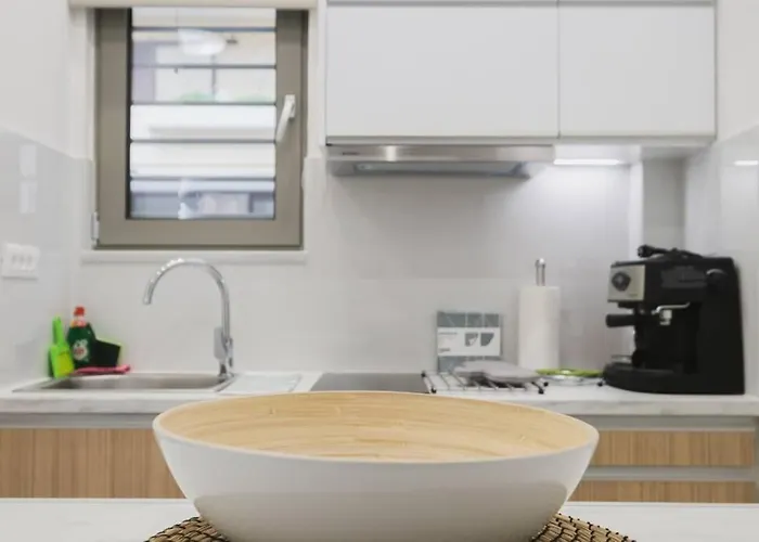 Peris 5 With Yard Steps To Bus St & Old Town Apartment